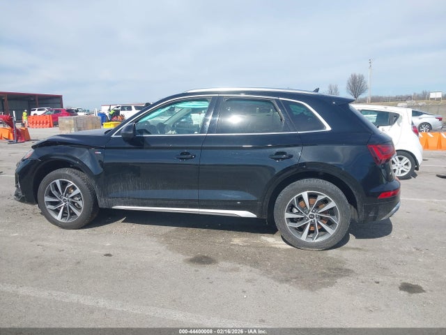 Продаж на аукціоні авто 2023 Audi Q5 Premium Plus 45 Tfsi S Line Quattro, vin: WA1EAAFY3P2037574, номер лоту: 44400008