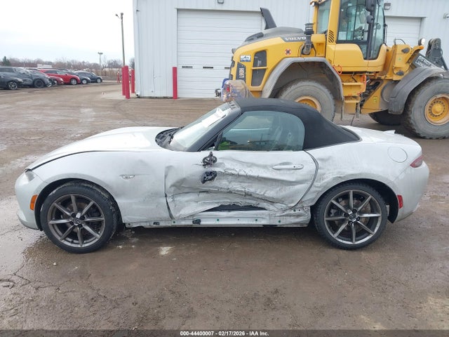 Продаж на аукціоні авто 2016 Mazda Mx-5 Miata Grand Touring, vin: JM1NDAD75G0111290, номер лоту: 44400007