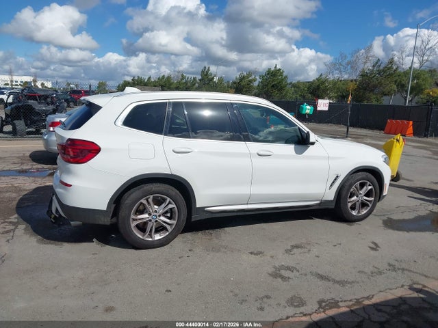 5UXTY3C02M9H75132 BMW X3 Sdrive30i