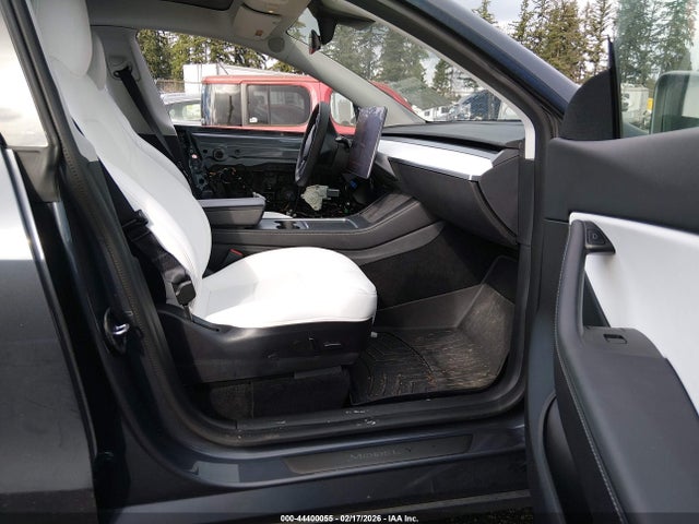 5YJYGAEE3MF301507 Tesla Model Y Long Range Dual Motor All-wheel Drive