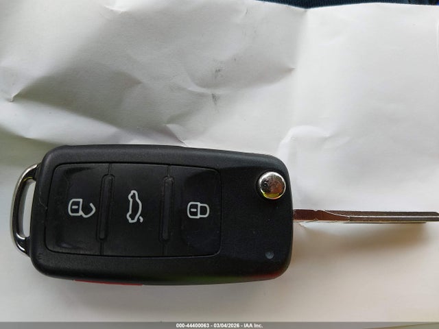 Продаж на аукціоні авто 2014 Volkswagen Jetta 2.0l S, vin: 3VW2K7AJ1EM433508, номер лоту: 44400063