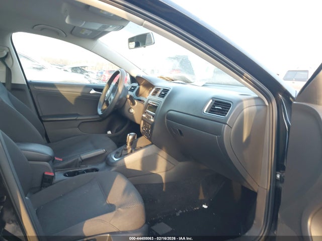 Продаж на аукціоні авто 2014 Volkswagen Jetta 2.0l S, vin: 3VW2K7AJ1EM433508, номер лоту: 44400063