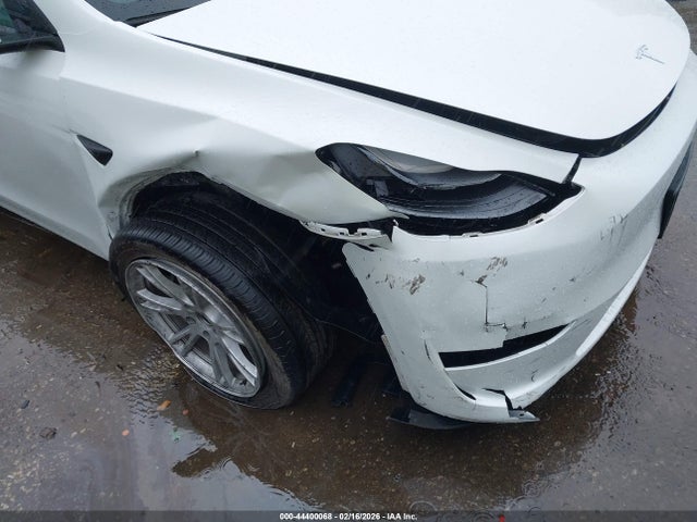 2023 TESLA MODEL Y 7SAYGAEE8PF815571 Photo 5