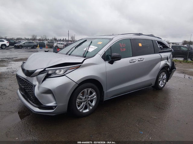 Toyota Sienna Xse 2023 5TDDSKFC8PS102811 Image 2