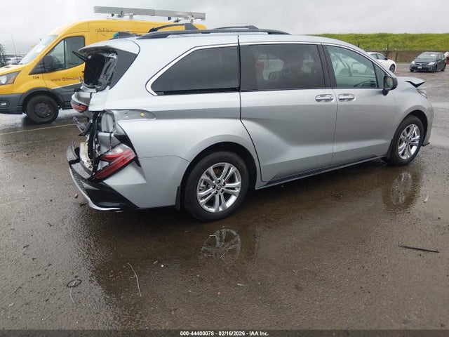 Toyota Sienna Xse 2023 5TDDSKFC8PS102811 Image 4