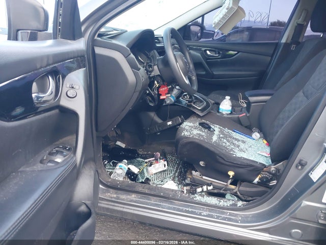 JN1BJ1CP2HW035610 Nissan Rogue Sport Sv