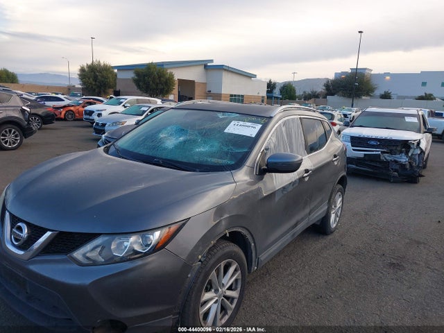 JN1BJ1CP2HW035610 Nissan Rogue Sport Sv