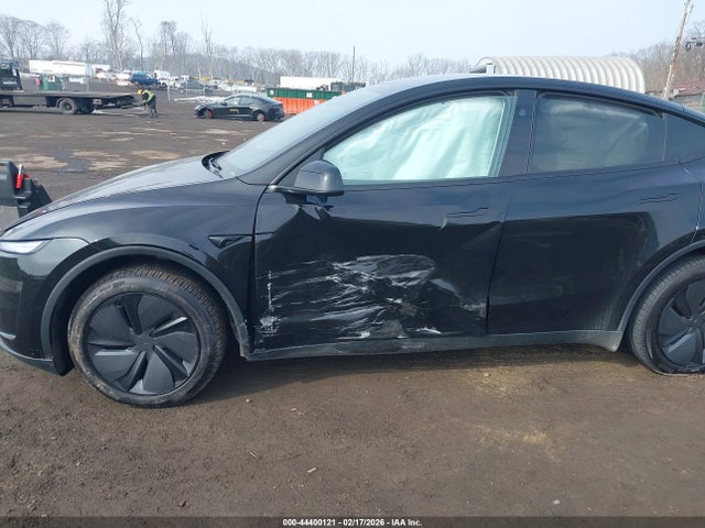2026 Tesla Model Y Premium Rear-wheel Drive/standard Rear-wheel Drive მანქანა იყიდება აუქციონზე, vin: 7SAYGDED0TA437309, აუქციონის ნომერი: 44400121