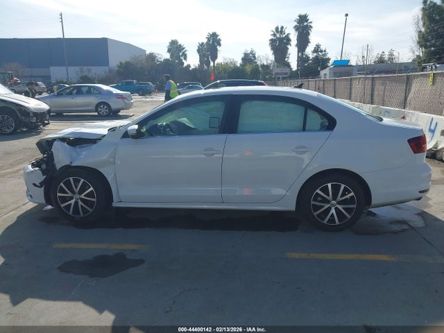 Продаж на аукціоні авто 2018 Volkswagen Jetta 1.4t Se/1.4t Wolfsburg Edition, vin: 3VWDB7AJ8JM256488, номер лоту: 44400142
