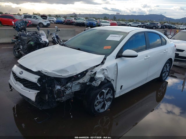 3KPF24ADXME380619 KIA Forte Lxs