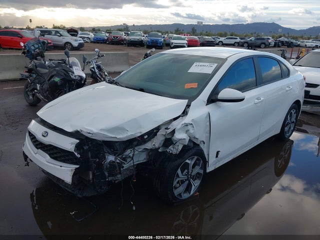 3KPF24ADXME380619 KIA Forte Lxs