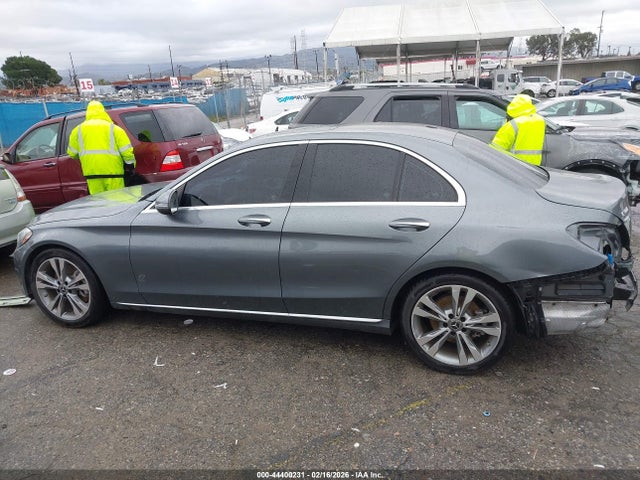 55SWF4JB4JU275114 Mercedes-Benz C 300