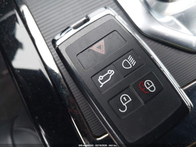 SALZL2FXXMH138935 Land Rover Range Rover Evoque R-dynamic Se
