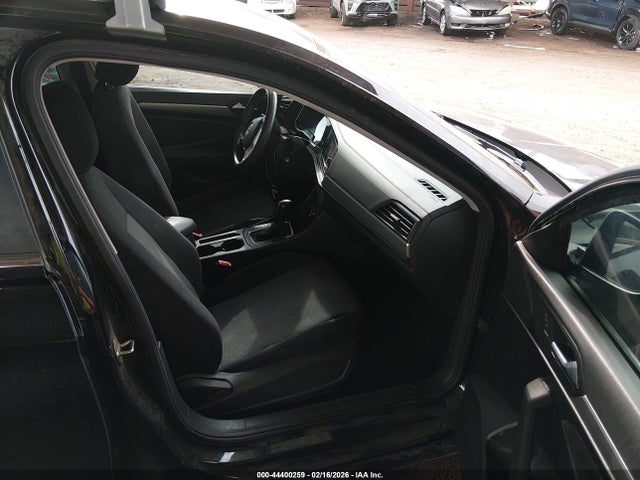3VWC57BUXKM236093 Volkswagen Jetta 1.4t R-line/1.4t S/1.4t Se