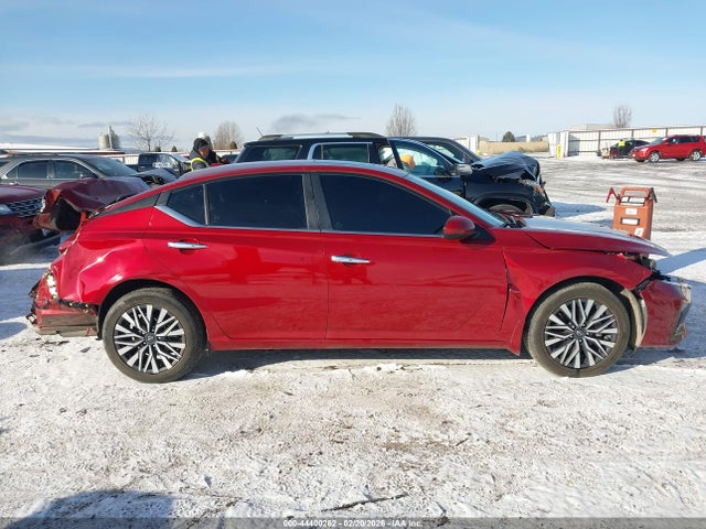 1N4BL4DW9PN316490 Nissan Altima Sv Intelligent Awd