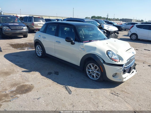 2015 MINI HARDTOP WMWXU3C50F2B58783 Photo 0