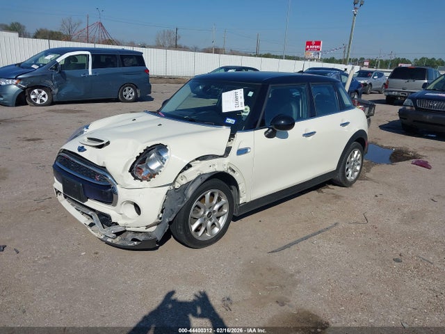 2015 MINI HARDTOP WMWXU3C50F2B58783 Photo 1