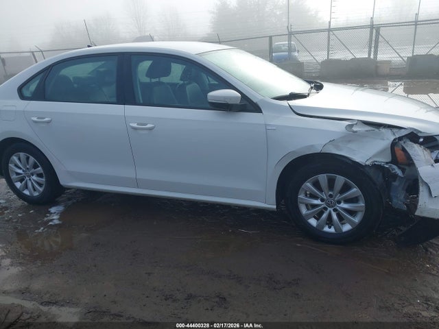 Aukcja sprzedaży 2015 Volkswagen Passat 1.8t Wolfsburg Edition, vin: 1VWAT7A34FC018230, numer aukcji: 44400328