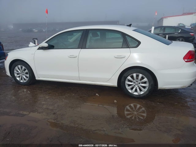 Aukcja sprzedaży 2015 Volkswagen Passat 1.8t Wolfsburg Edition, vin: 1VWAT7A34FC018230, numer aukcji: 44400328