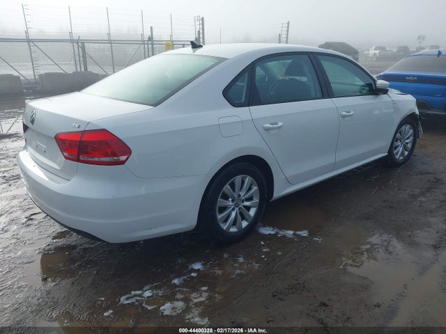 Aukcja sprzedaży 2015 Volkswagen Passat 1.8t Wolfsburg Edition, vin: 1VWAT7A34FC018230, numer aukcji: 44400328