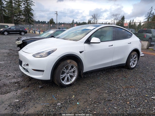 2023 TESLA MODEL Y 7SAYGDEE7PF621938 Photo 1
