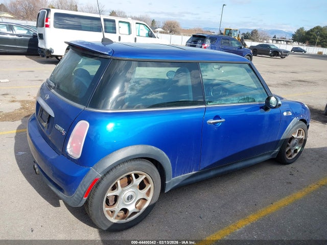 2005 MINI COOPER S WMWRE33525TD99498 Photo 3