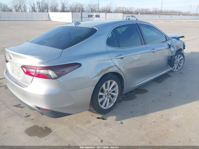 4T1C11AK5MU433615 Toyota CAMRY LE