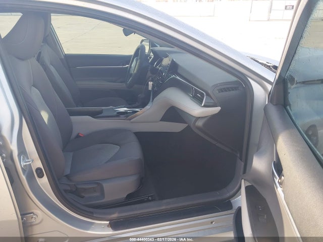4T1C11AK5MU433615 Toyota CAMRY LE
