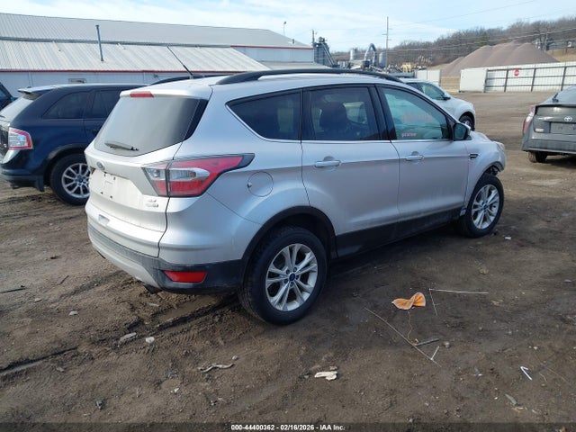 1FMCU9GD3HUA03747 Ford ESCAPE SE