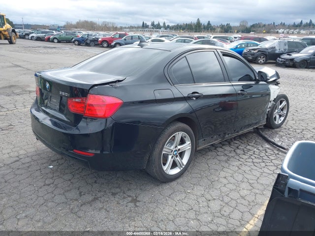 Продаж на аукціоні авто 2014 Bmw 320i Xdrive, vin: WBA3C3G56ENS70753, номер лоту: 44400368