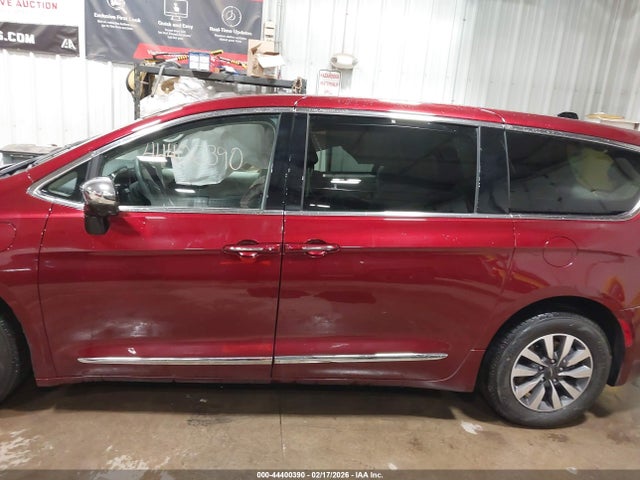 2023 Chrysler Pacifica Hybrid Limited მანქანა იყიდება აუქციონზე, vin: 2C4RC1S77PR503409, აუქციონის ნომერი: 44400390