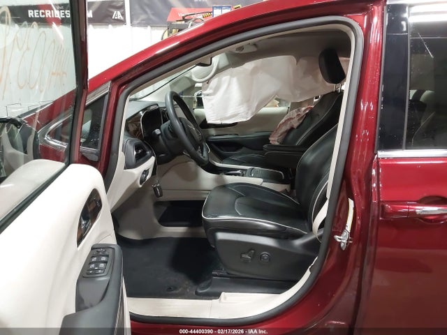 2023 Chrysler Pacifica Hybrid Limited მანქანა იყიდება აუქციონზე, vin: 2C4RC1S77PR503409, აუქციონის ნომერი: 44400390