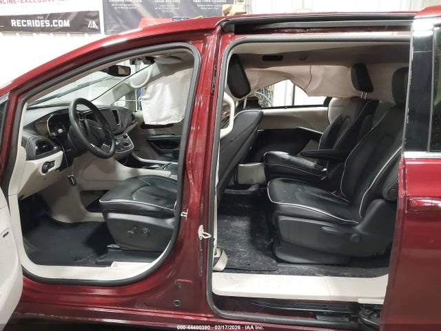2023 Chrysler Pacifica Hybrid Limited მანქანა იყიდება აუქციონზე, vin: 2C4RC1S77PR503409, აუქციონის ნომერი: 44400390