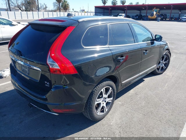 Volvo Xc60 T6 2015 YV4902RK0F2703082 Image 4