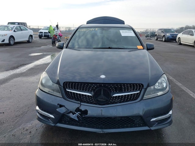 Продаж на аукціоні авто 2013 Mercedes-benz C 300 Sport 4matic, vin: WDDGF8ABXDR244936, номер лоту: 44400418