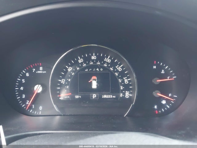 5XYPK4A54GG186964 KIA Sorento 3.3l Sx