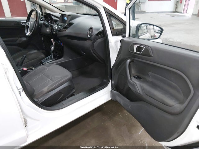 3FADP4EJ6GM175047 Ford FIESTA SE