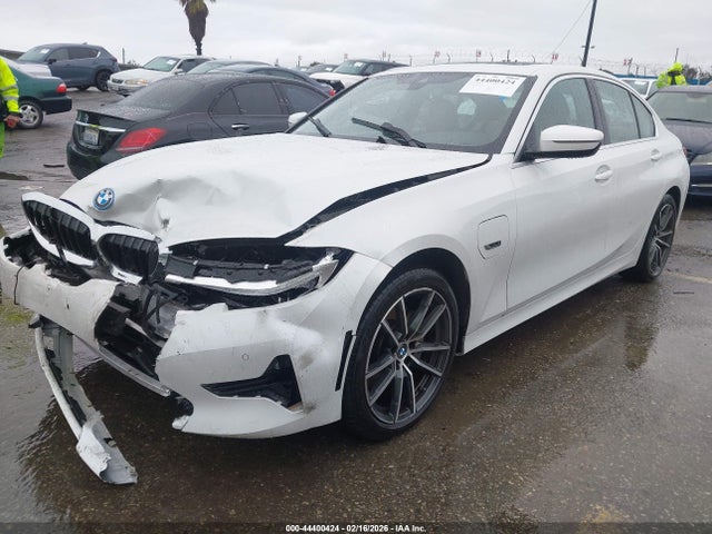 3MW5P9J09N8C33910 BMW 330e Xdrive