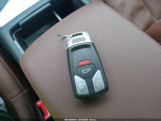 2018 Audi A4 2.0t Premium მანქანა იყიდება აუქციონზე, vin: WAUENAF43JN008005, აუქციონის ნომერი: 44400470