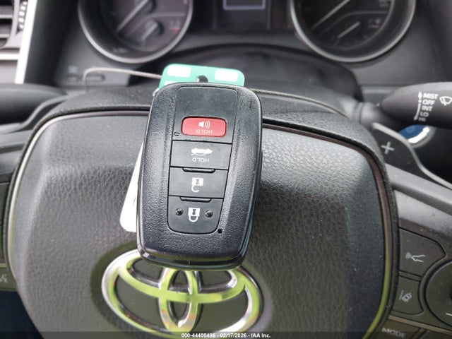 2021 TOYOTA CAMRY 4T1G31AK2MU546370 Photo 10