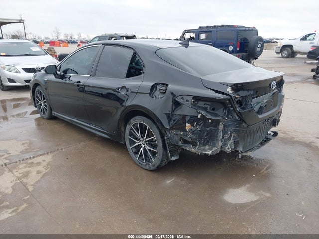 2021 TOYOTA CAMRY 4T1G31AK2MU546370 Photo 2