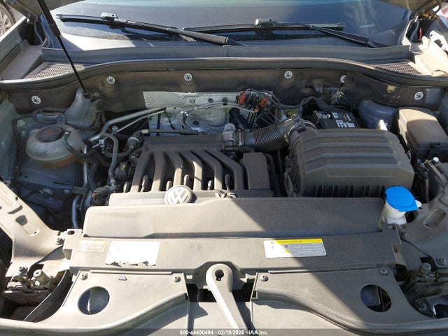44400494 :رقم المزاد ، 1V2ME2CA0MC212323 vin ، 2021 Volkswagen Atlas Cross Sport 3.6l V6 Se W/technology R-line مزاد بيع