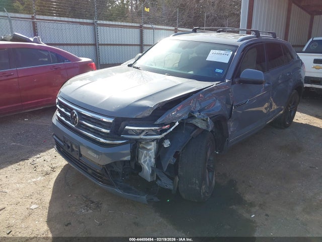 44400494 :رقم المزاد ، 1V2ME2CA0MC212323 vin ، 2021 Volkswagen Atlas Cross Sport 3.6l V6 Se W/technology R-line مزاد بيع