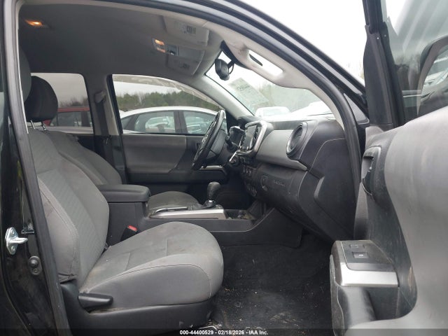 3TYAZ5CN1MT011952 Toyota Tacoma Sr5 V6