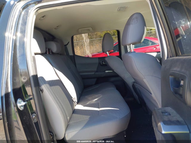 3TYAZ5CN1MT011952 Toyota Tacoma Sr5 V6