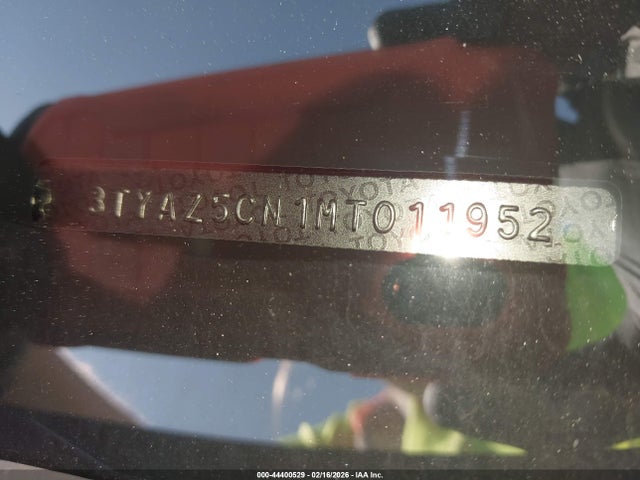 3TYAZ5CN1MT011952 Toyota Tacoma Sr5 V6