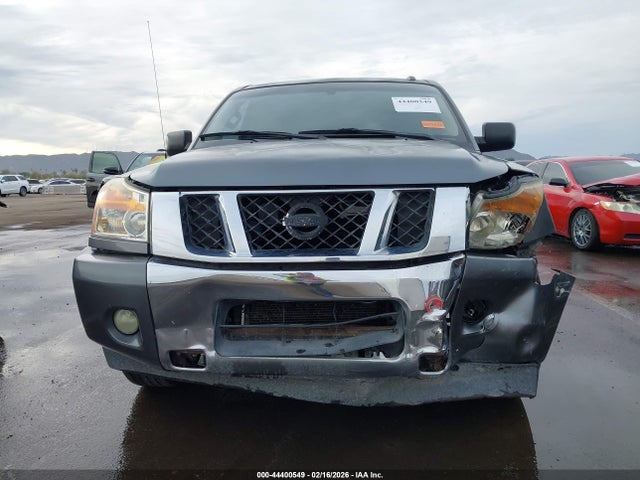 44400549 :رقم المزاد ، 1N6AA0ED4DN313183 vin ، 2013 Nissan Titan Sv مزاد بيع