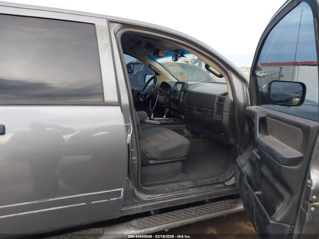44400549 :رقم المزاد ، 1N6AA0ED4DN313183 vin ، 2013 Nissan Titan Sv مزاد بيع