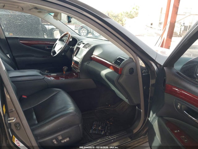 2008 LEXUS LS 460 JTHBL46F585074501 Photo 4