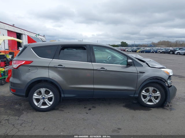 1FMCU0GX0EUD03277 Ford ESCAPE SE